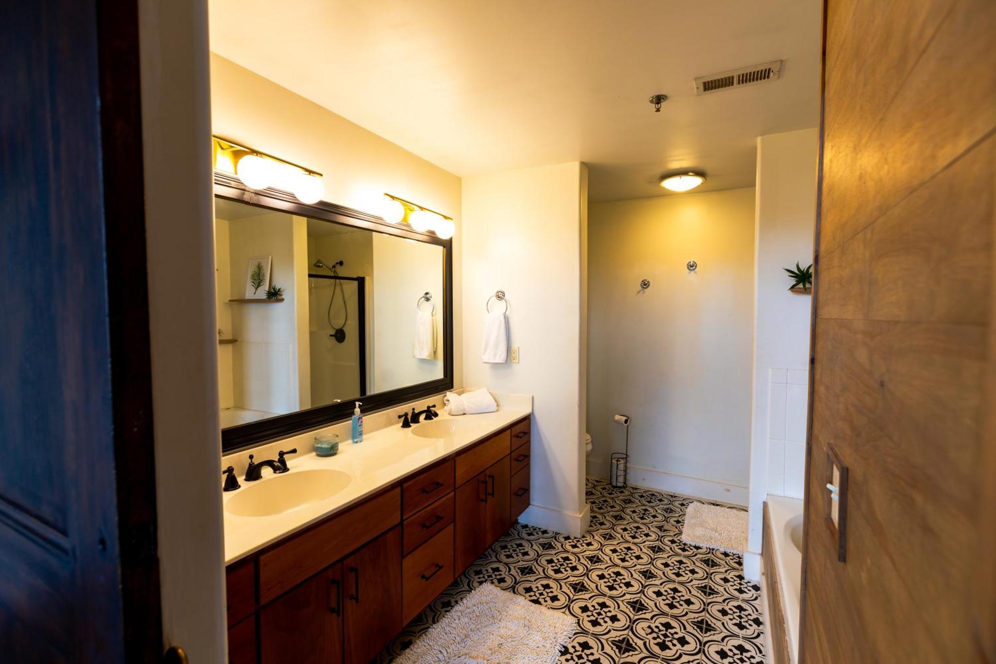 The Two Story Loft Apartment Springfield Ngoại thất bức ảnh